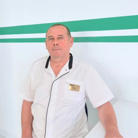 Стоматолог